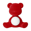 Qeeboo Teddy Girl Genopladelig førte Bordlampe Fløl finish, Rød