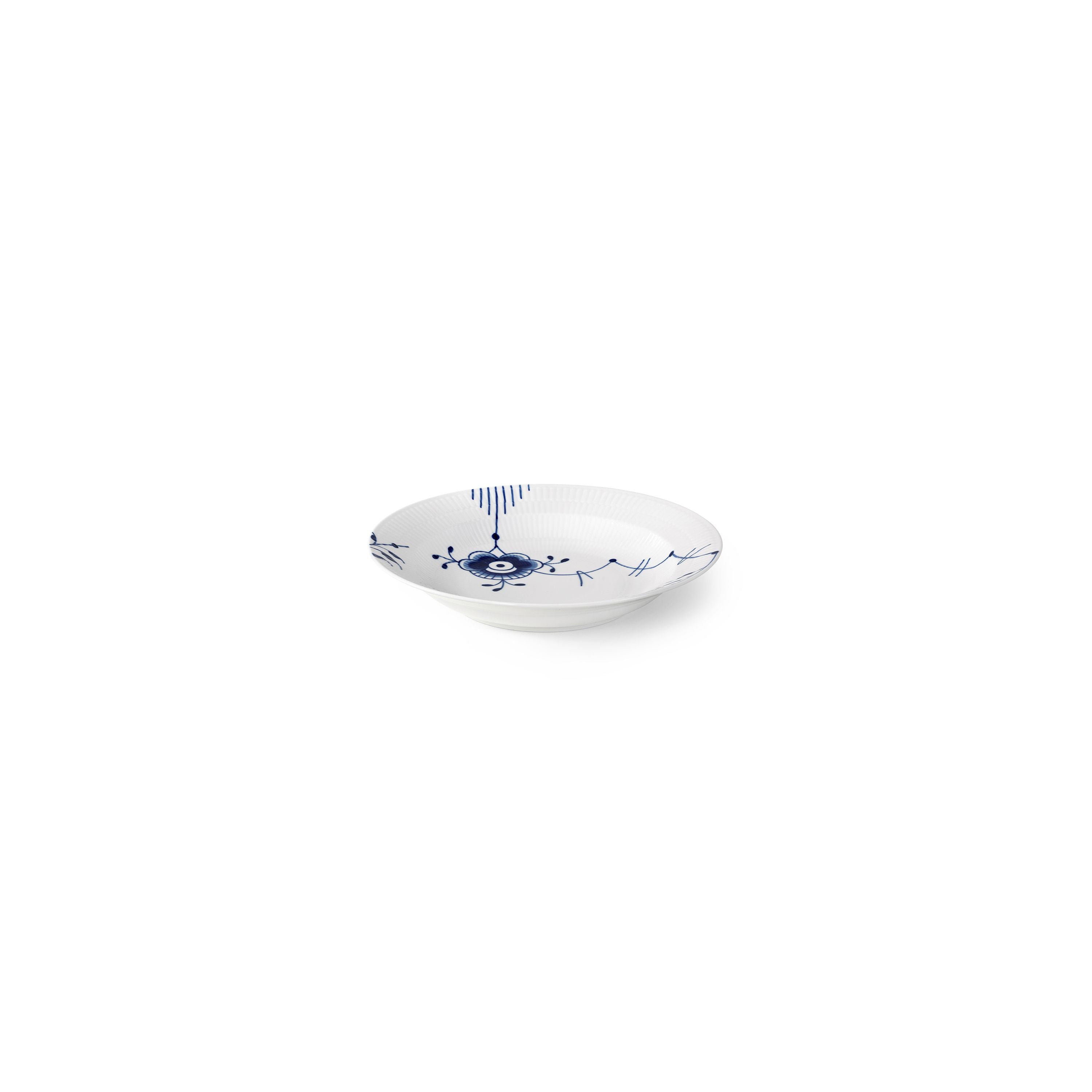 [product_category]-Royal Copenhagen Blue Fluted Mega Deep Plate 27 Cm-Royal Copenhagen-5705140742364-1066674-ROY-4